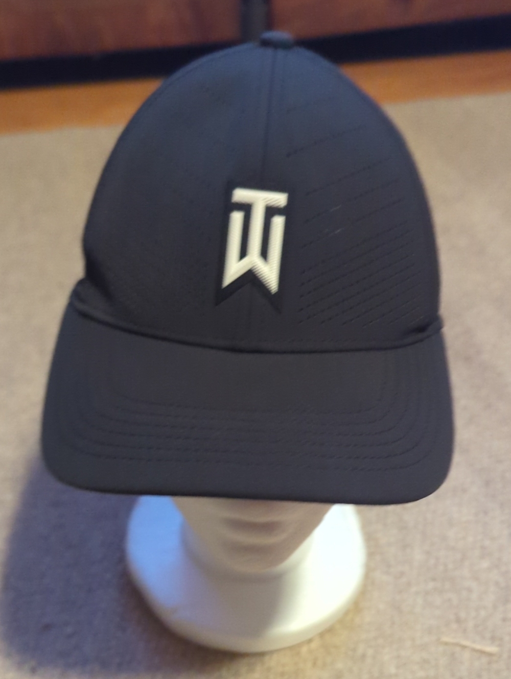 Nike Heritage 86 Dri Fit Tiger Woods TW Logo Hat